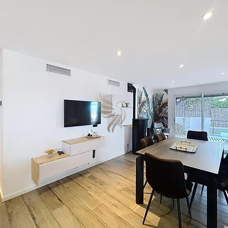 Villa Horizsky-6pers- 3 Bedrooms -piscine-wifi - Capitalchic Service Saint-raphael Saint-Raphael (Var)